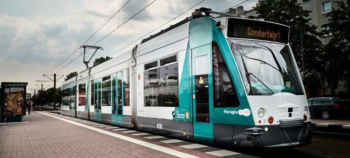 Γερμανία: Το πρώτο τραμ χωρίς οδηγό -Σταματάει όταν «δει» άνθρωπο